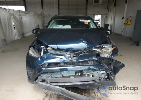 2018 Toyota Rav4 Le z USA, uszkodzony, nr VIN JTMBFREV8JJ734431